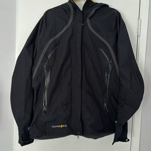 Mountain Hardware Jacket XLCrew jacket from the show NUMBERS. Perfect condition